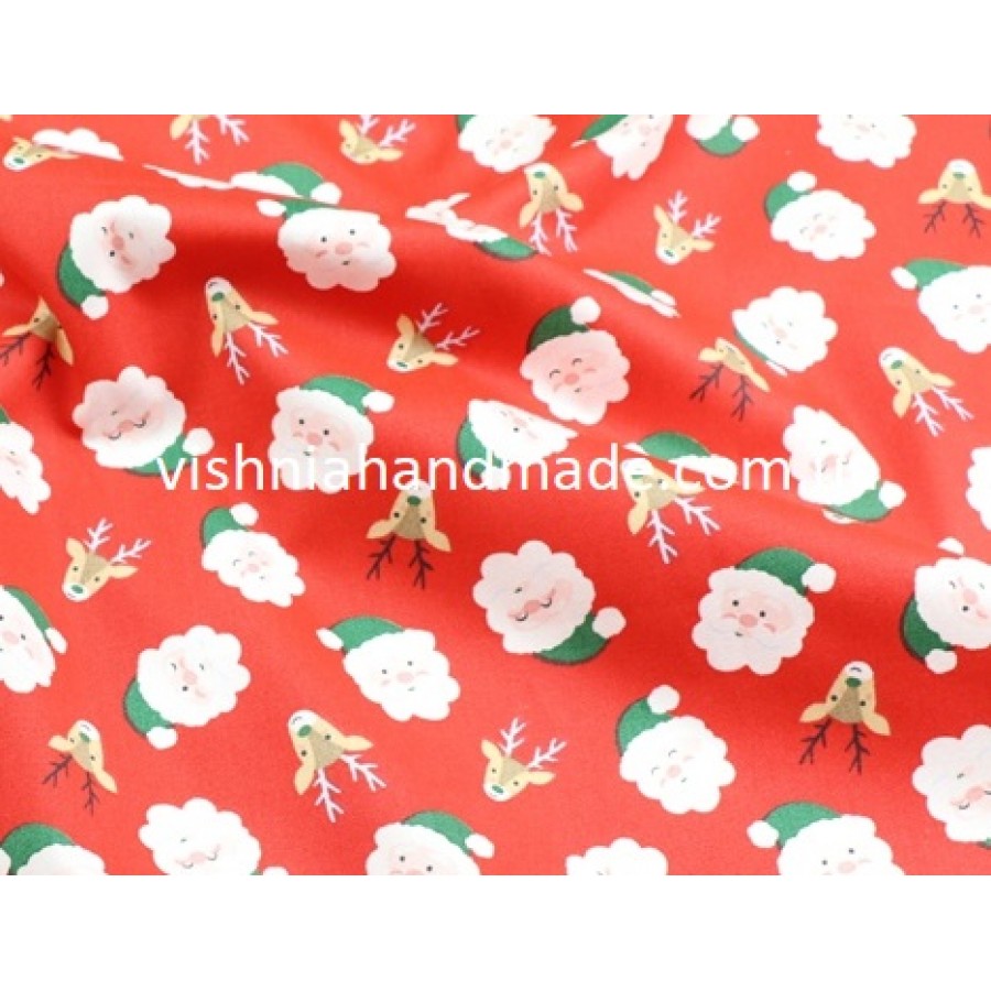 Отрез новогоднего хлопка для рукоделия "Санта на красном", 50*40 см